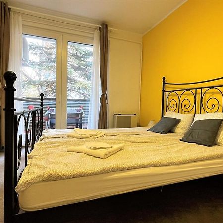 Evi Apartman Еґер Екстер'єр фото