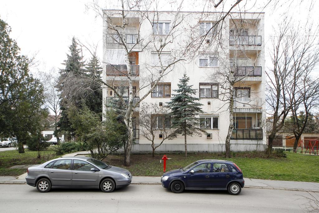Evi Apartman Еґер Екстер'єр фото